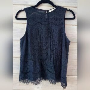 Sophie Rue top lace sleeveless medium EUC